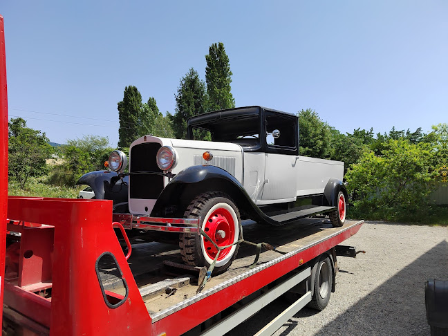 Oldtimer vozilo na prijevozu